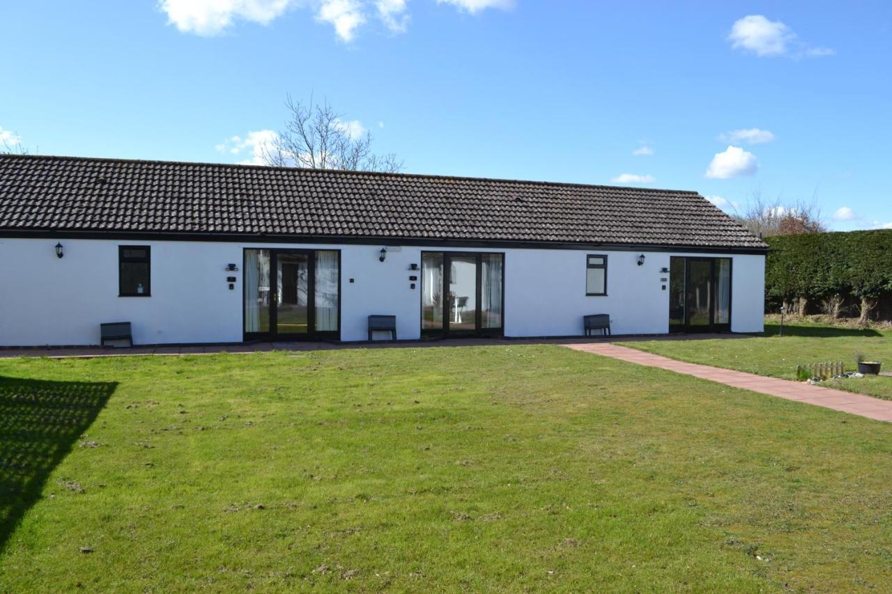 Number 6 - Lytton Tree Lodge, Reydon, Southwold Kültér fotó