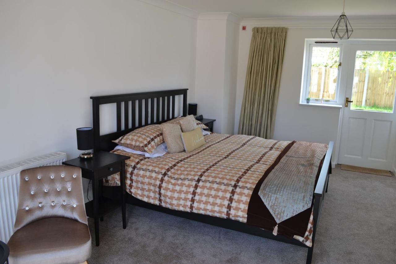 Number 6 - Lytton Tree Lodge, Reydon, Southwold Kültér fotó
