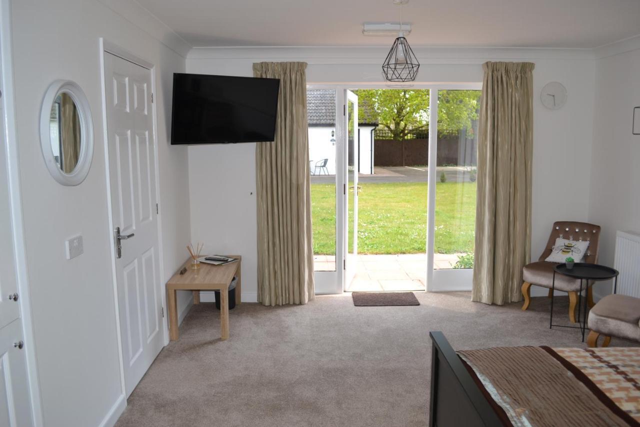 Number 6 - Lytton Tree Lodge, Reydon, Southwold Kültér fotó